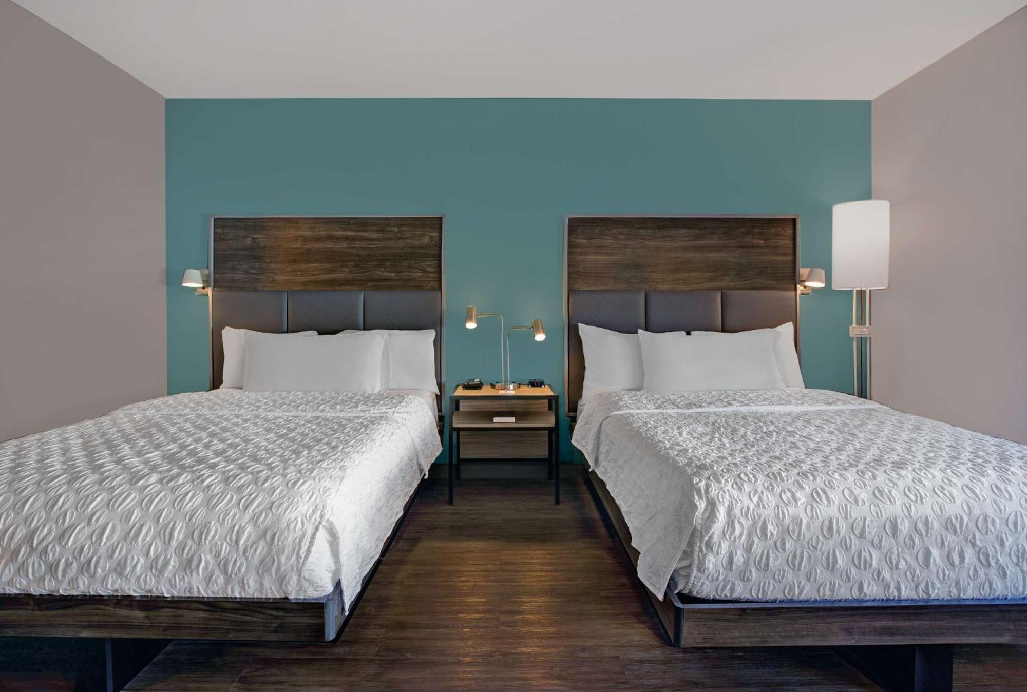 Queen Room Two Queen Beds